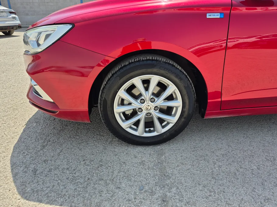 2022 MG 5 COM 