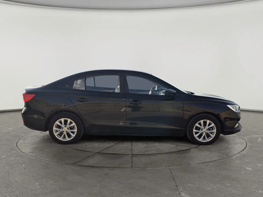 2022 MG 5 STD 