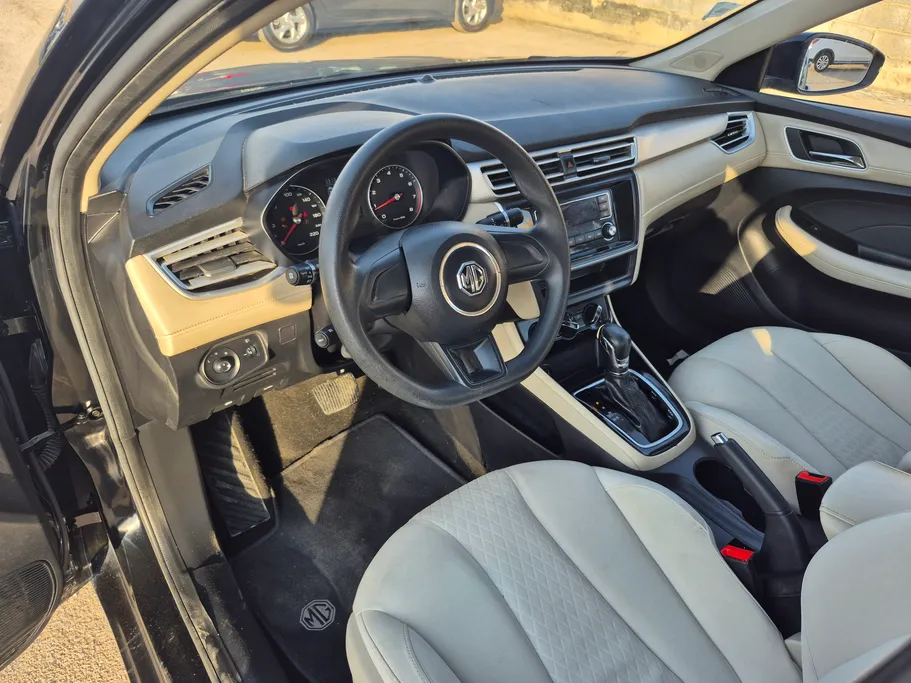 2022 MG 5 STD 