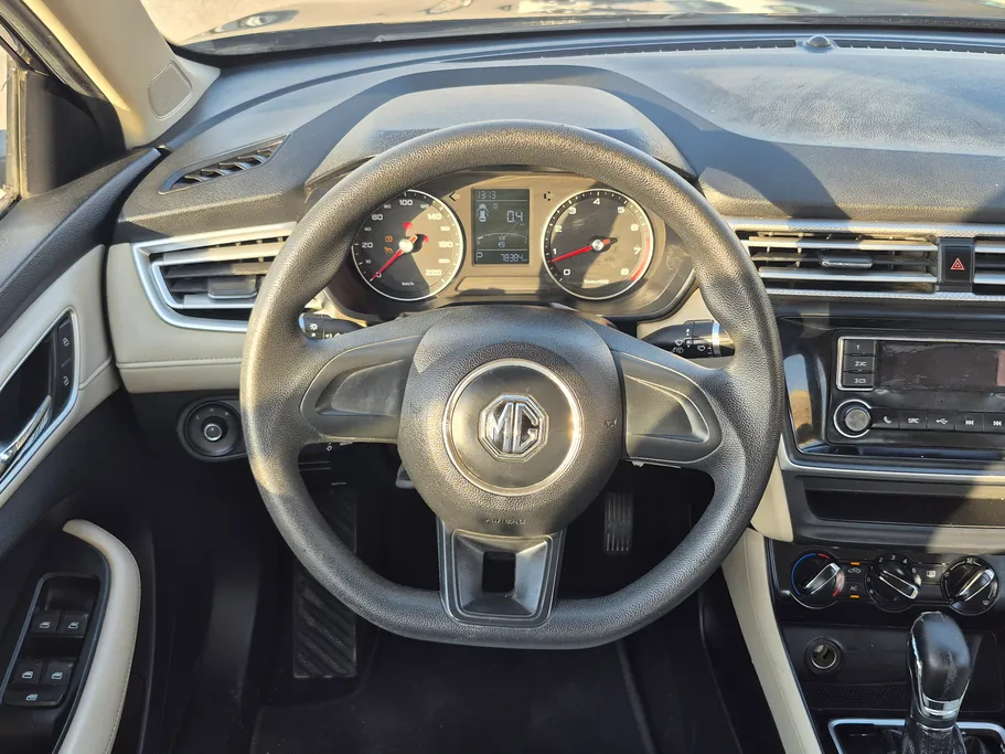 2022 MG 5 STD 