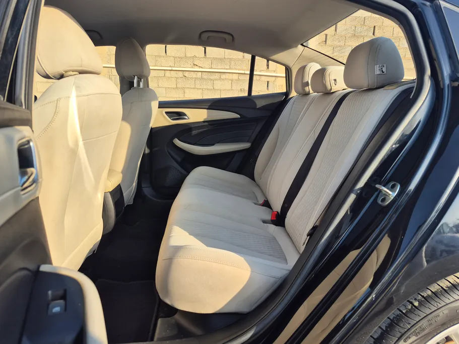 2022 MG 5 STD 