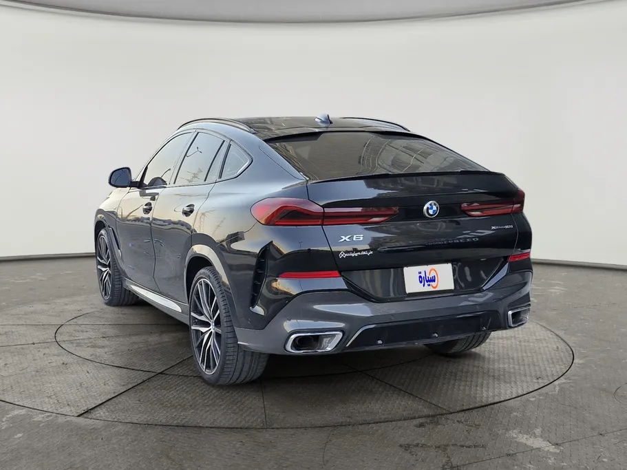 بي ام دبليو الفئة اكس 6 xDrive 40i 2021 