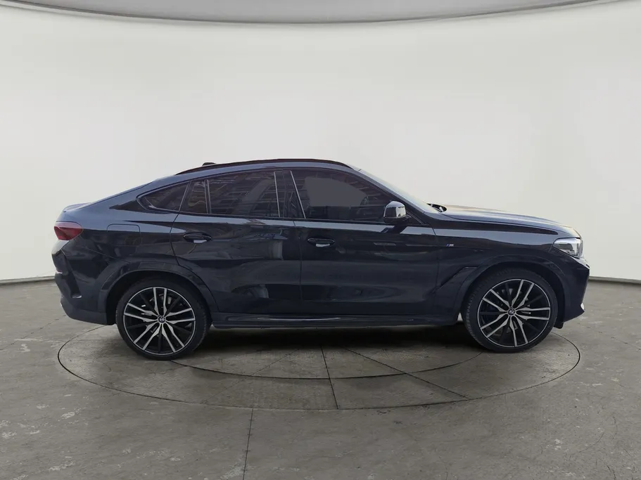 2021 BMW X Series 6 xDrive 40i 