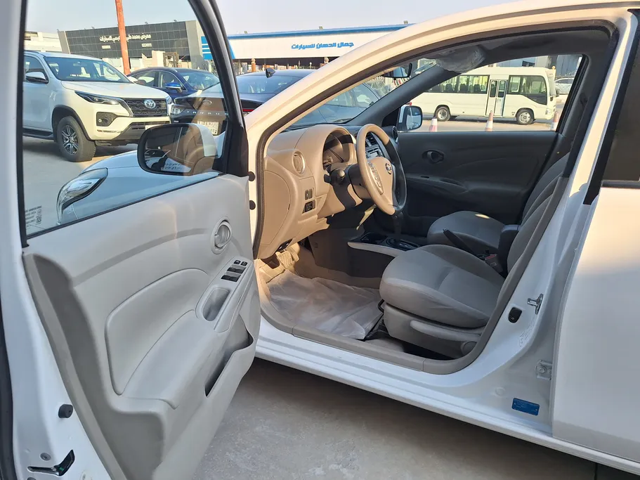 2022 Nissan Sunny Classic 