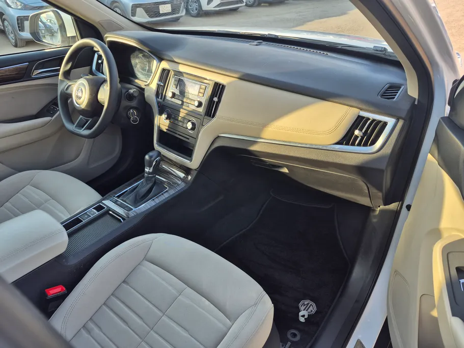 2023 MG RX5 STD 