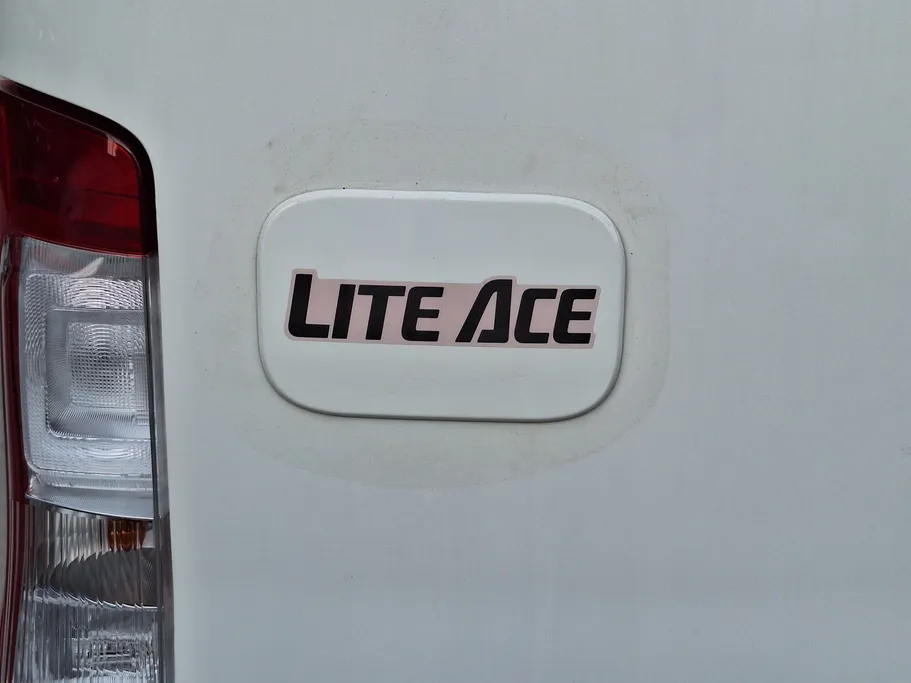 2023 Toyota LiteAce Van 