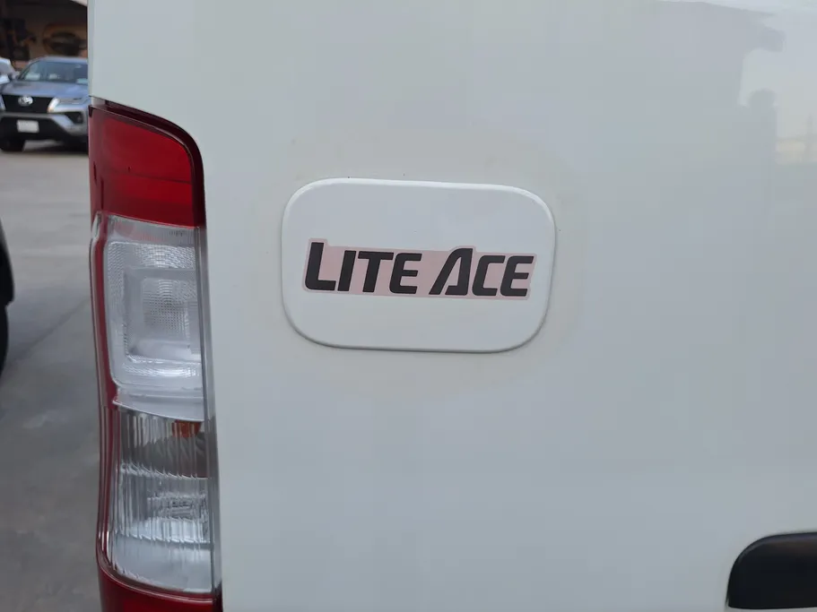 2023 Toyota LiteAce Van 