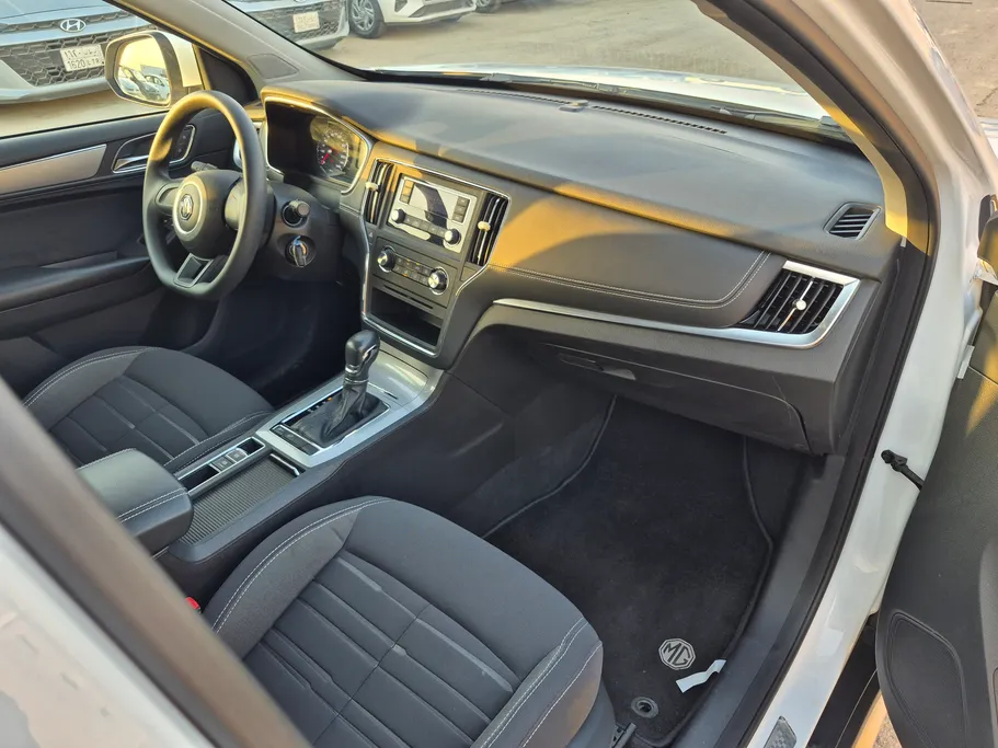 2023 ام جي RX5 STD 