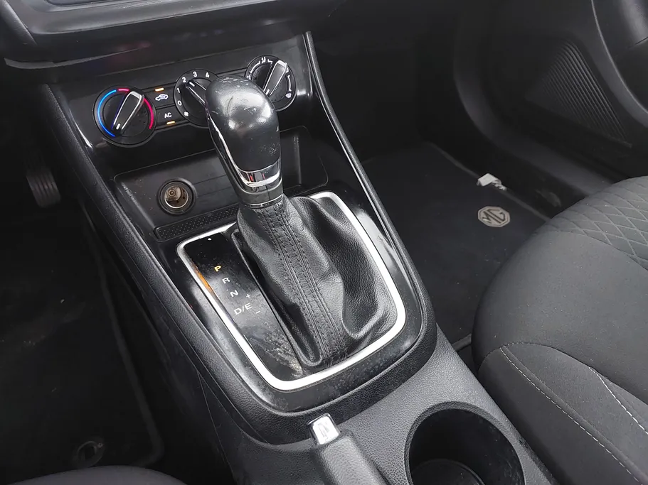 2022 MG 5 STD 