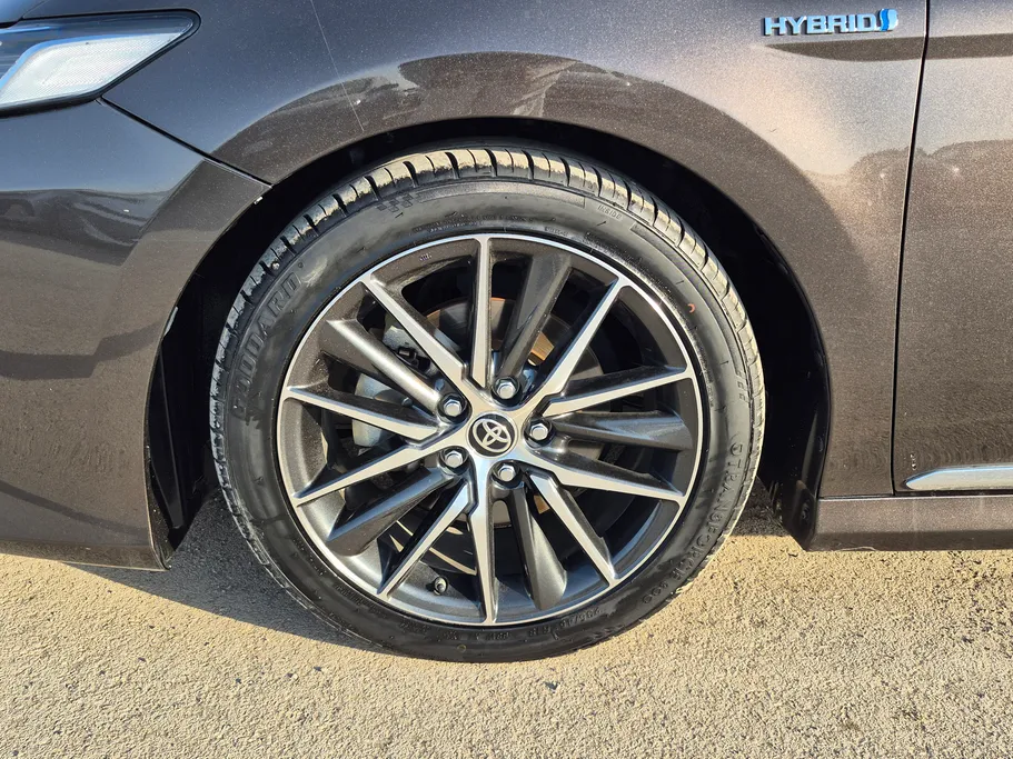 2023 Toyota Camry  GLE HEV  