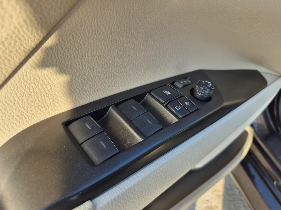 2023 Toyota Camry  GLE HEV  