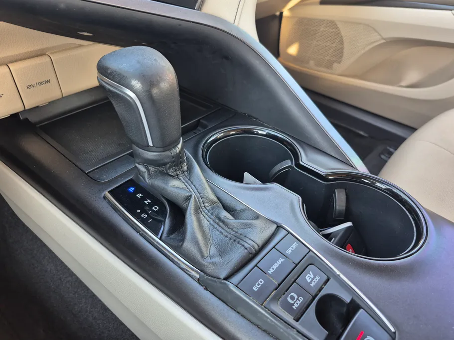 2023 Toyota Camry  GLE HEV  