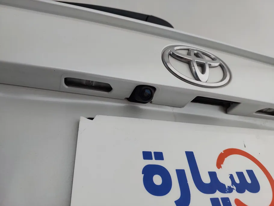 تويوتا راف فور LE 2023 