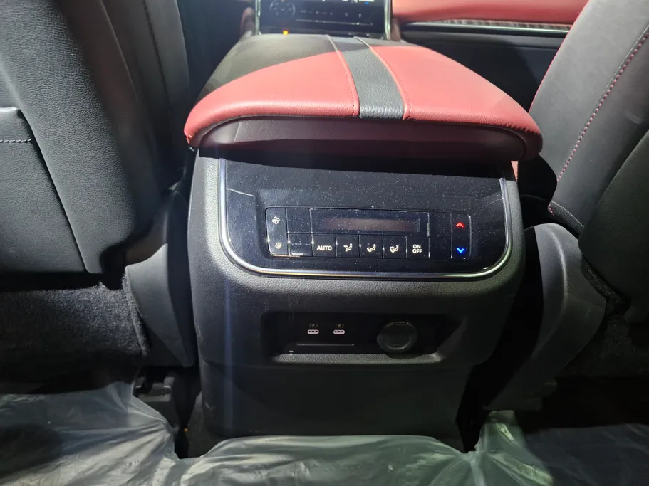 2025 Nissan Patrol Platinum 