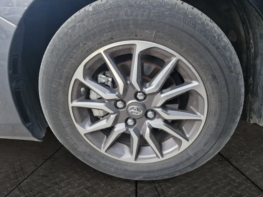 2024 Toyota Yaris  Y 