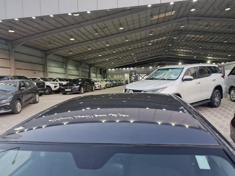 2024 Toyota Yaris  Y 