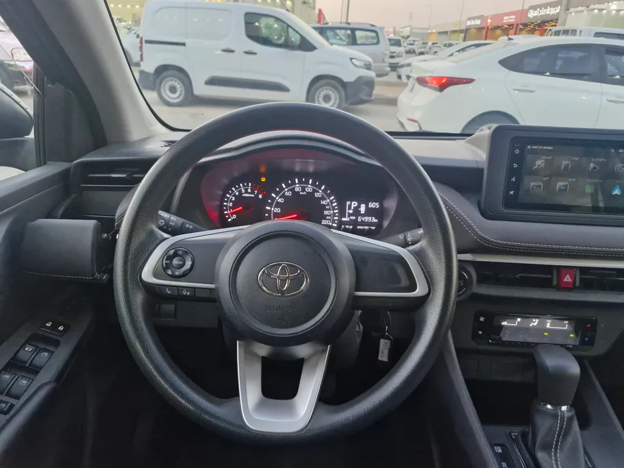 2024 Toyota Yaris  Y 