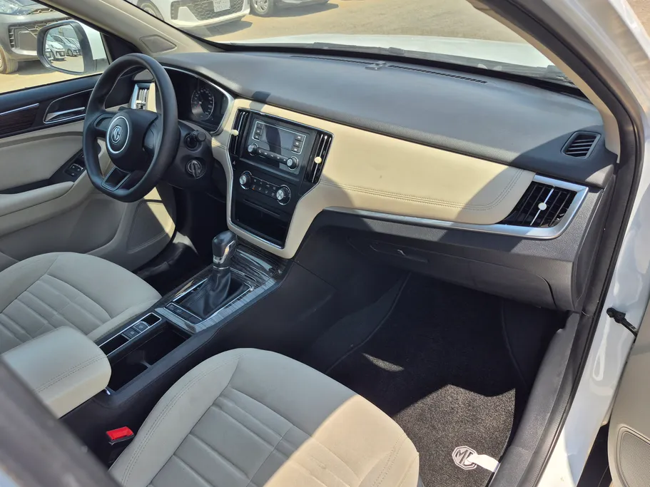 2023 MG RX5 STD 