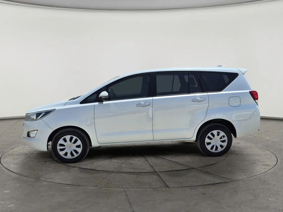 2023 Toyota Innova STD Diesel 