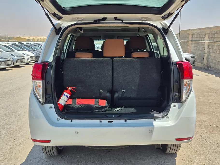 2023 Toyota Innova STD Diesel 
