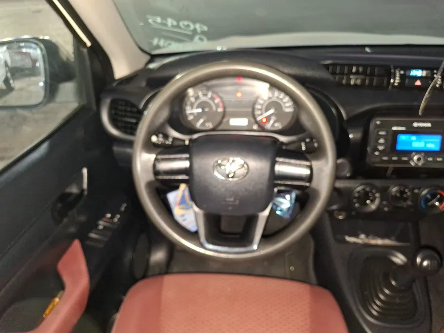 2022 Toyota Hilux GL 