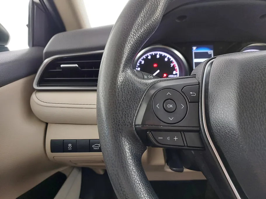 2022 Toyota Camry  LE 