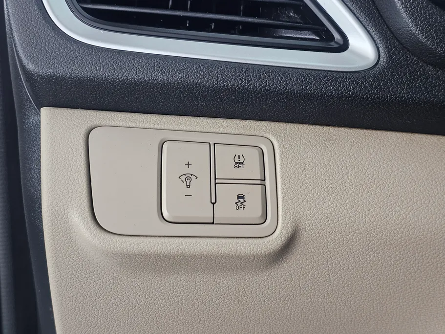 2023 Hyundai Accent Smart 