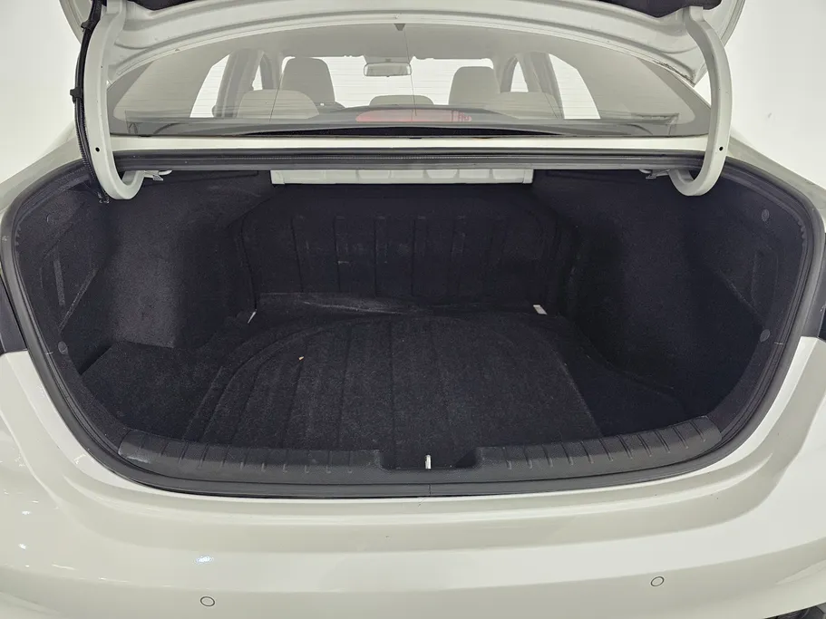 2024 كيا Cerato LX 