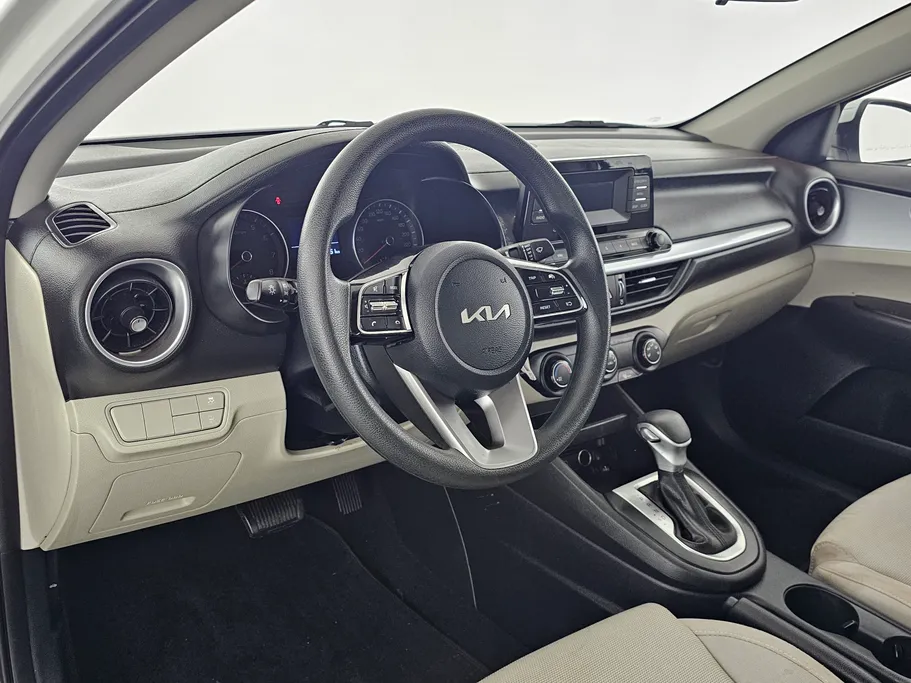2024 كيا Cerato LX 