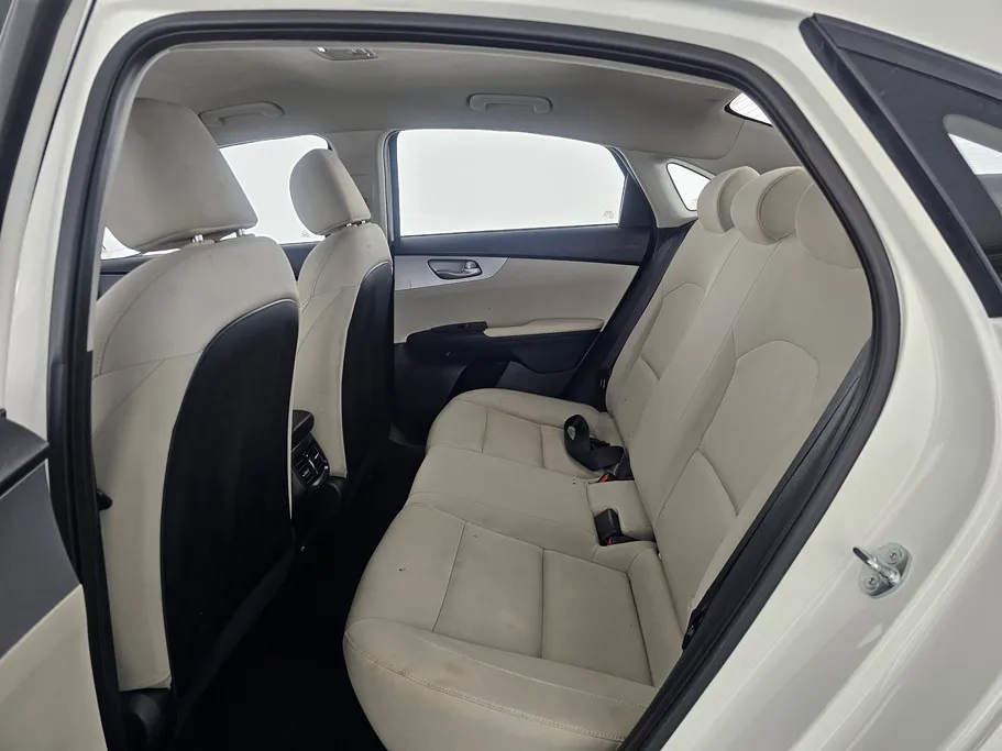 2024 كيا Cerato LX 