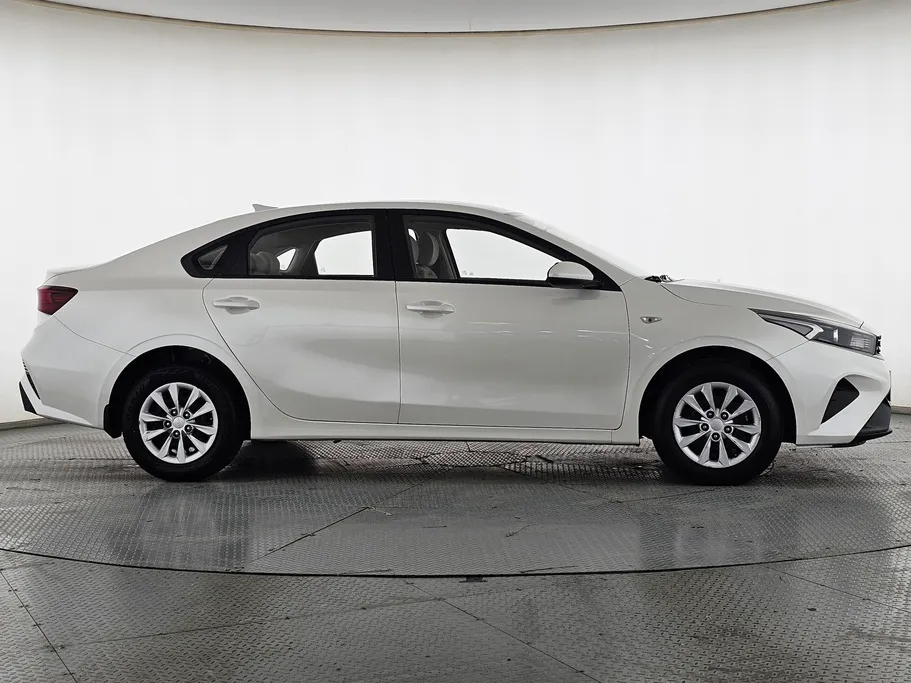 2024 كيا Cerato LX 