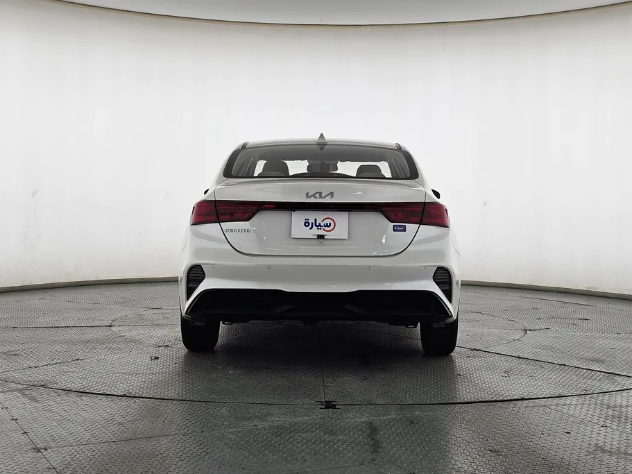 2024 كيا Cerato LX 