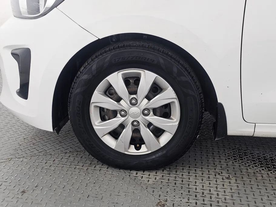 2022 Kia Pegas LX 