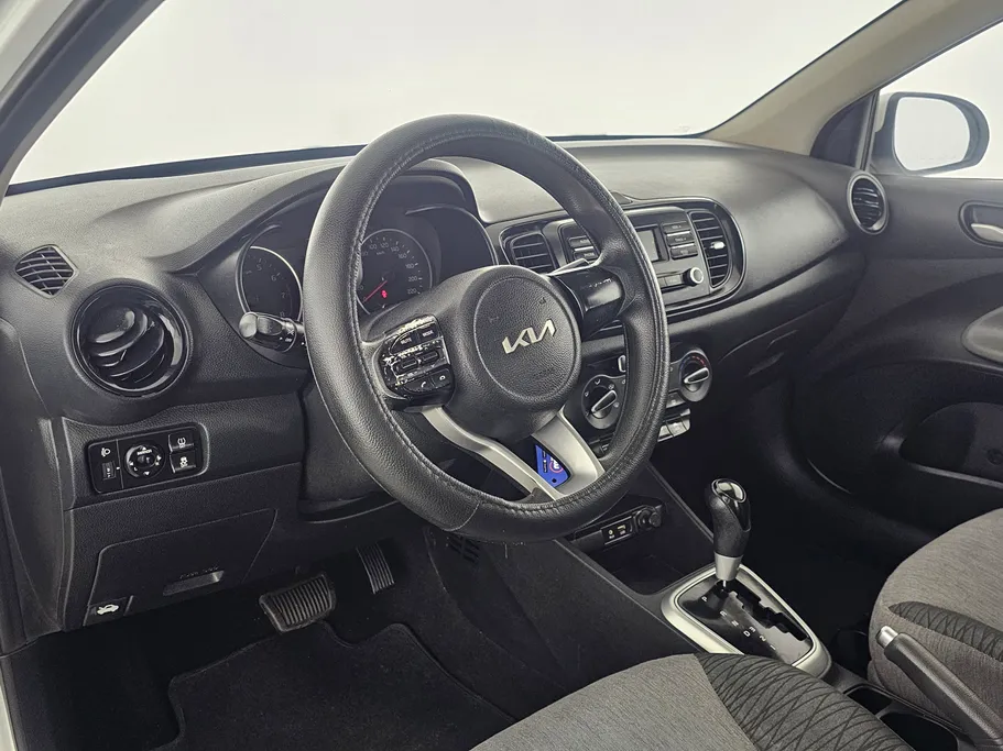 2022 Kia Pegas LX 