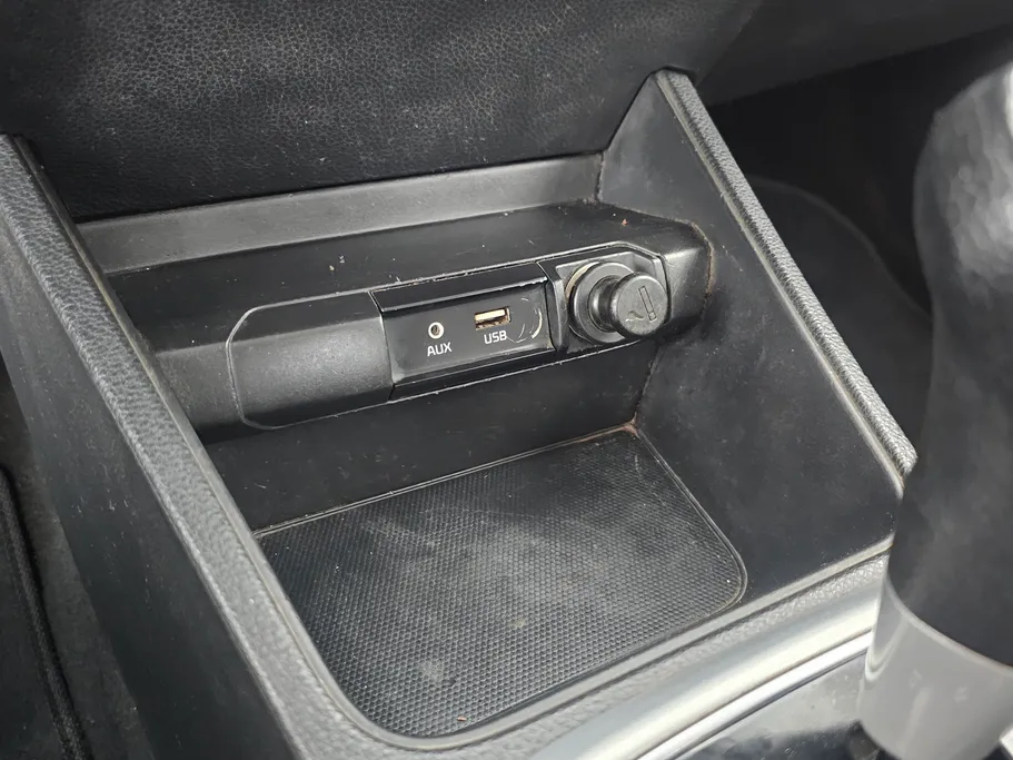 2022 Kia Pegas LX 