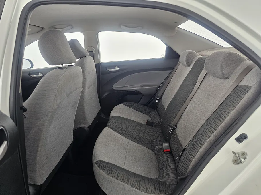 2022 Kia Pegas LX 