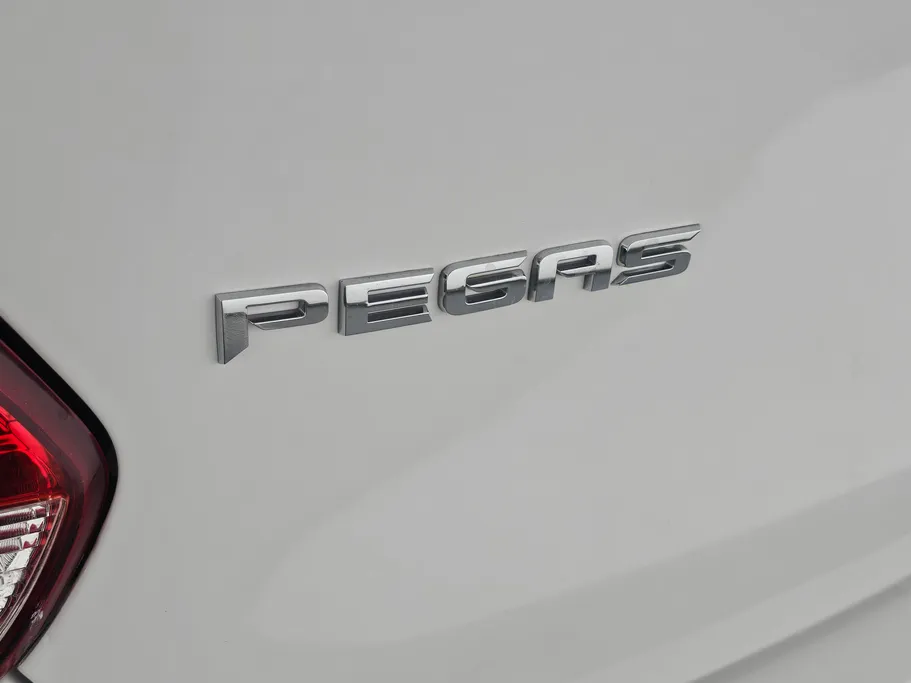 2022 Kia Pegas LX 