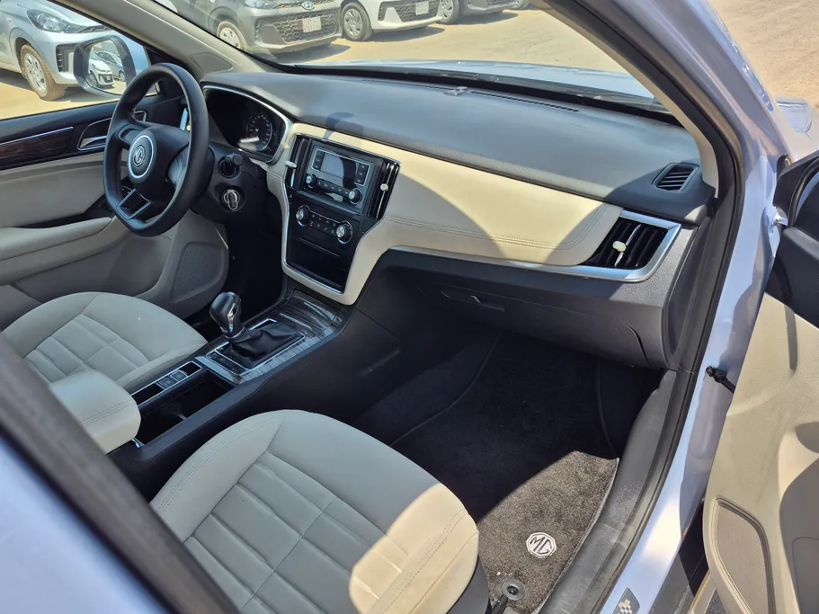 2023 MG RX5 STD 