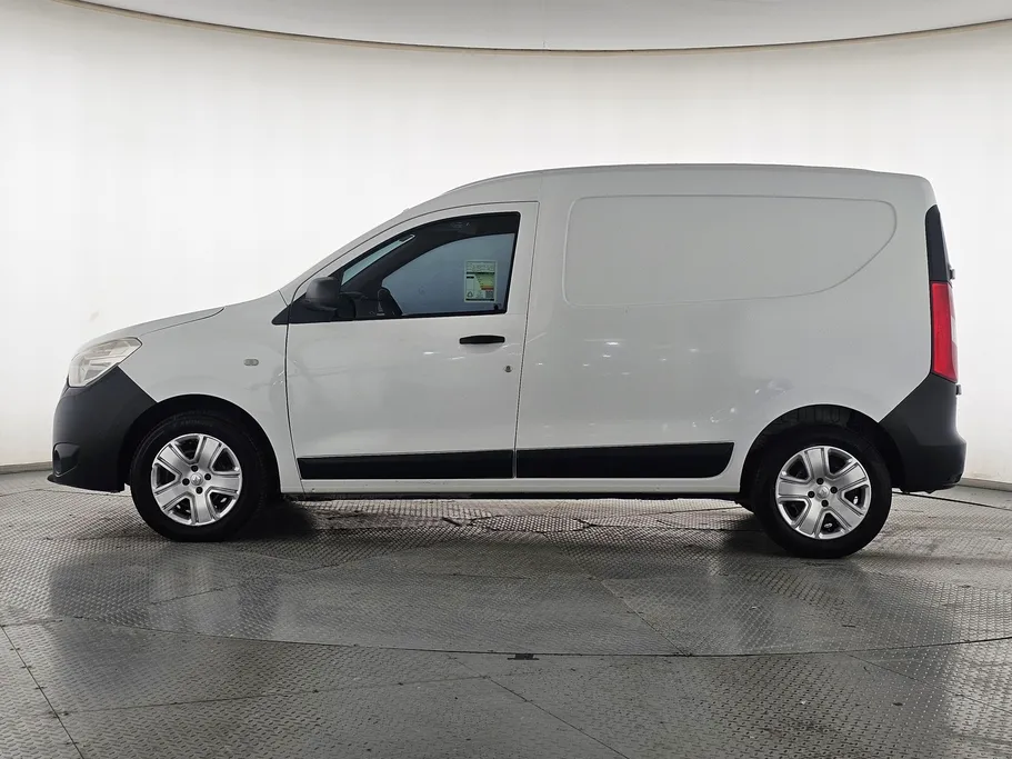 2021 Renault Docker Van بضاعة 