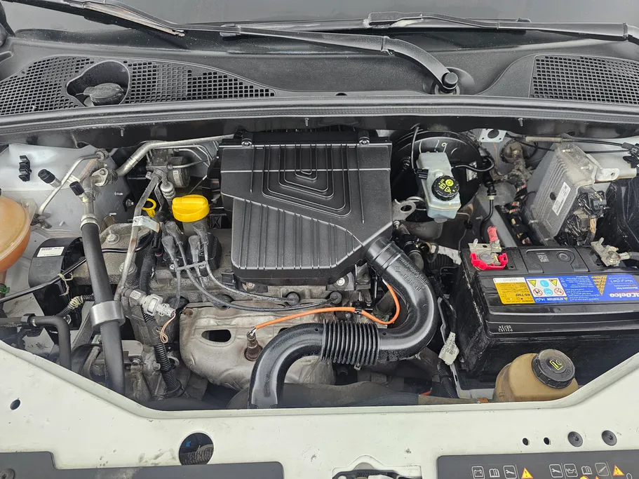 2021 Renault Docker Van بضاعة 