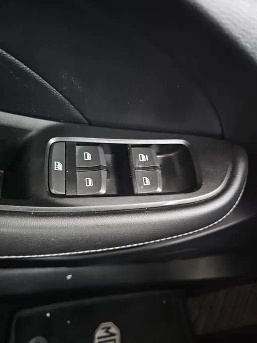 2022 MG 5 STD 
