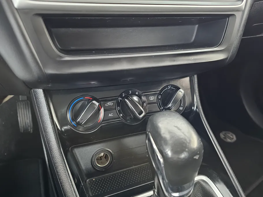 2022 MG 5 STD 