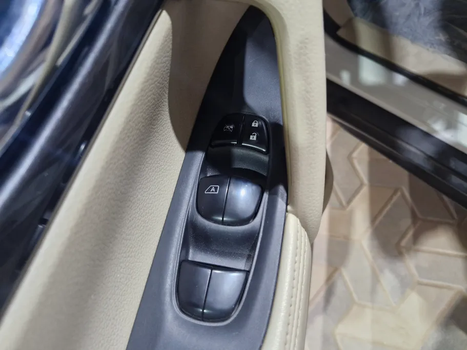 نيسان أكس تريل S 5 Seats 2022 