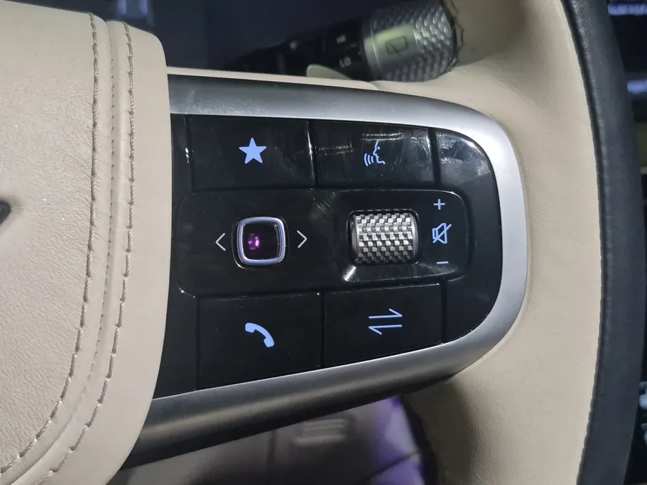 2025 Genesis GV80 Royal 