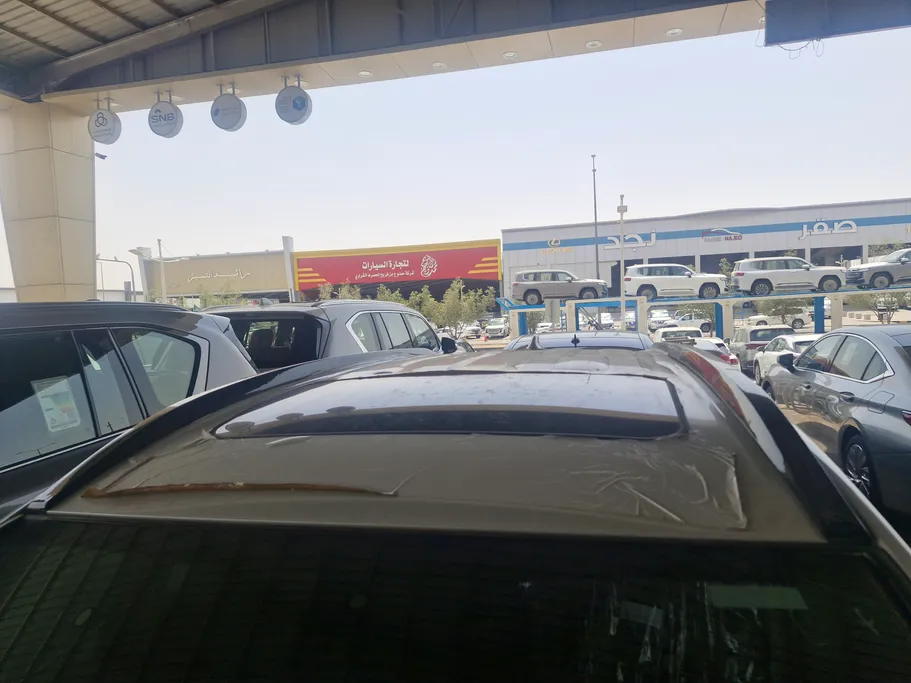 تويوتا كورولا كروس XLE HEV 2025 