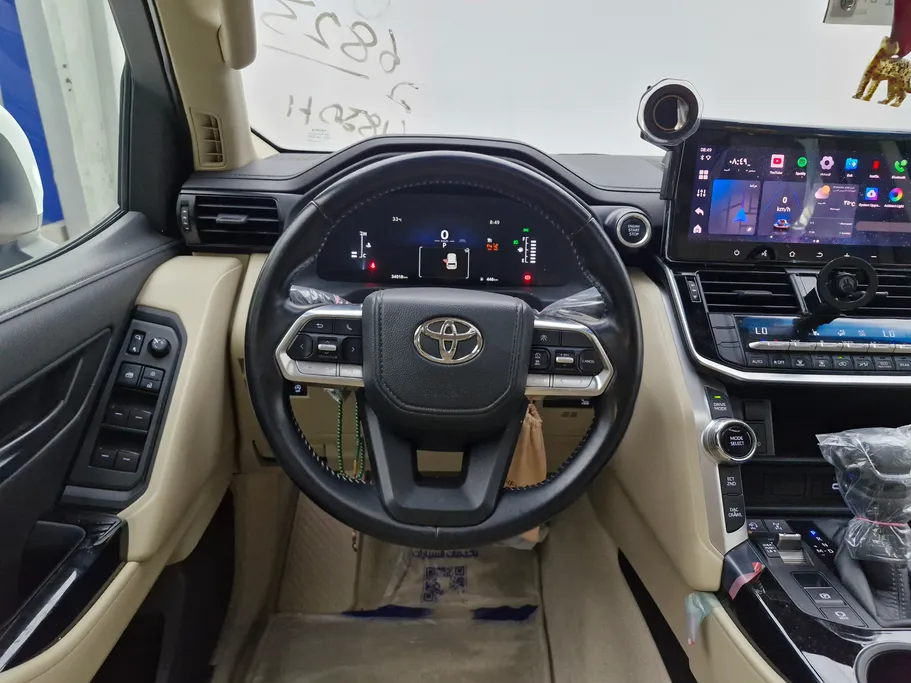 تويوتا لاندكروزر GXR3 2026 