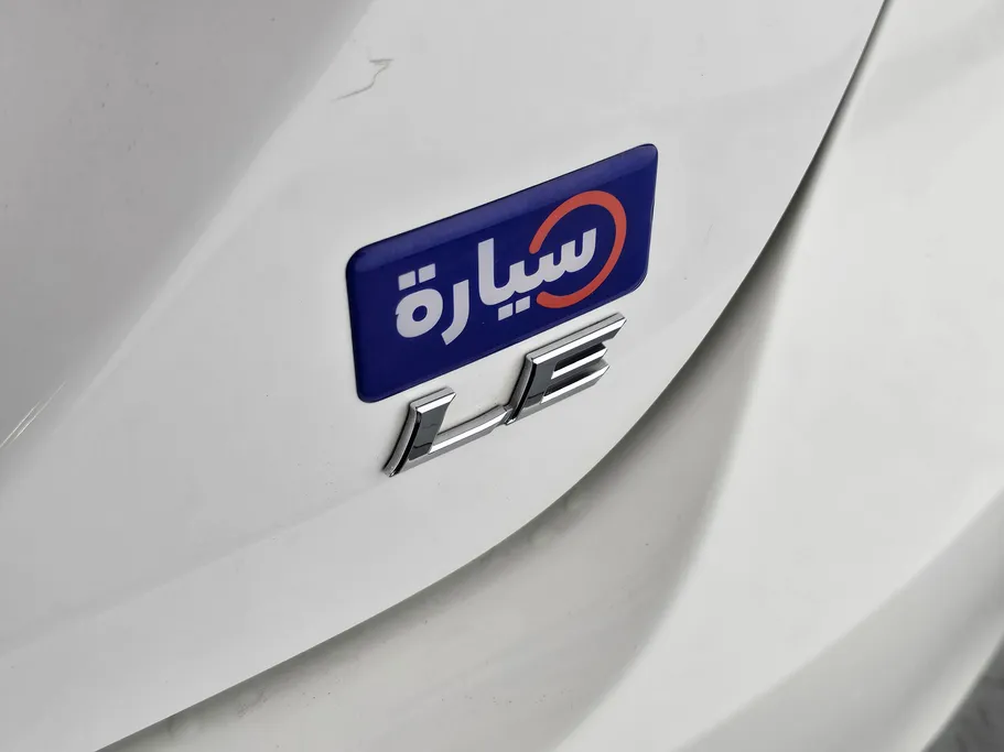 تويوتا كامري LE 2022 