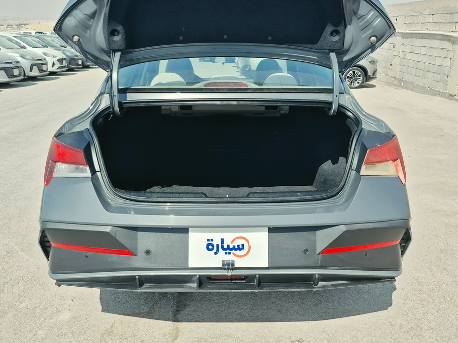 2024 Hyundai Elantra Smart 