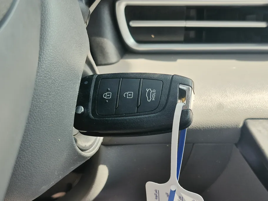 2024 Hyundai Elantra Smart 
