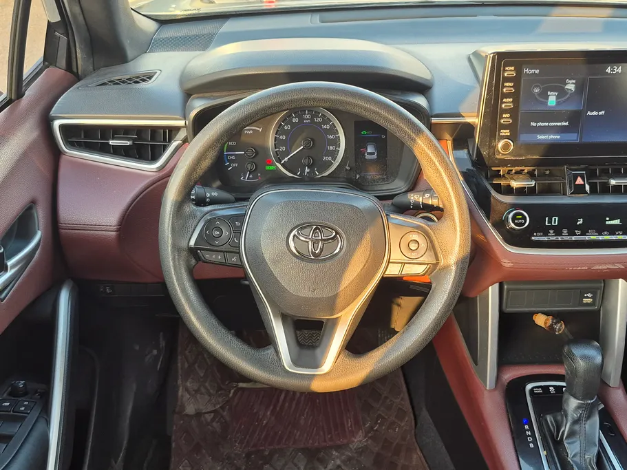 2022 Toyota Corolla Cross XLE HEV 